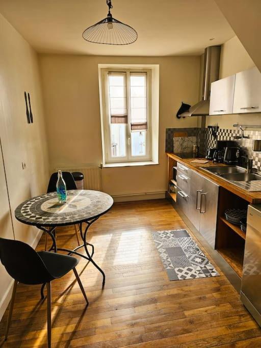 Appartement La Roche-Bernard - 60M² Plein Centre ภายนอก รูปภาพ